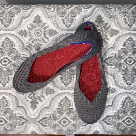 Rothy grey with red inserts ballerina flats Excellent like new condition 5.5 - Picture 2 of 16